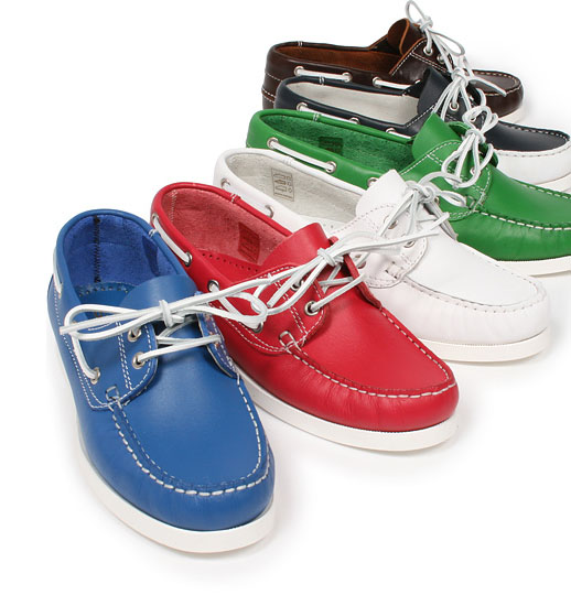 STORMのデッキシューズ